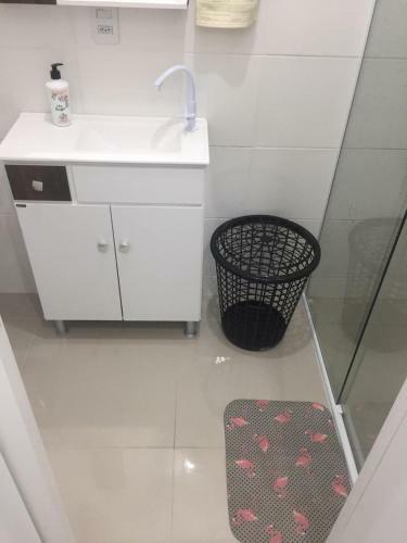 Apartamento 700 Mts Do Mar Balne�rio Pi�arras