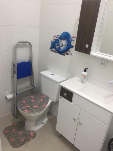 Apartamento 700 Mts Do Mar Balne�rio Pi�arras