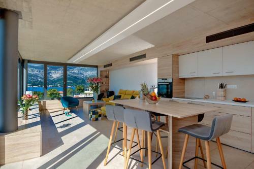 Beautiful Villa Alhena & Aurora