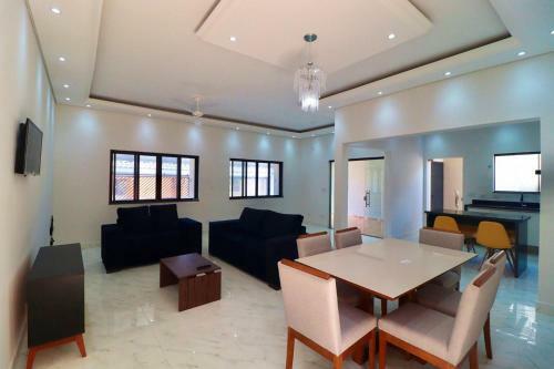 Imperdivel Casa A 450 Metros Do Mar Em Peruibe Sp