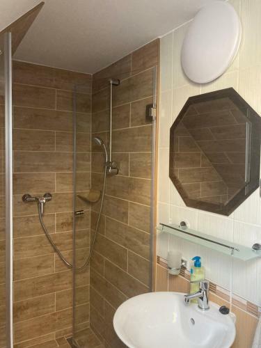 Hostal Home Vend�gh�z
