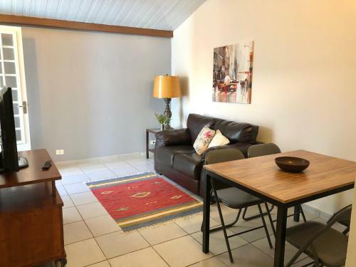 Casa Com �tima Localiza��o