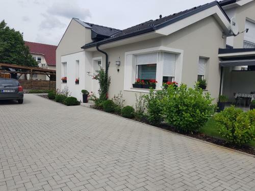 Margareta Home