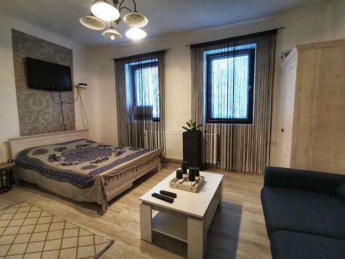 �-b Apartman