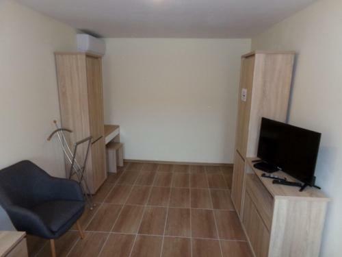 Hostal Hold-on Apartman