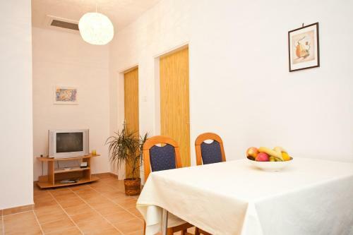 Apartment Karmela