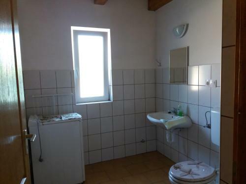 Orb�n Nyaral�h�z