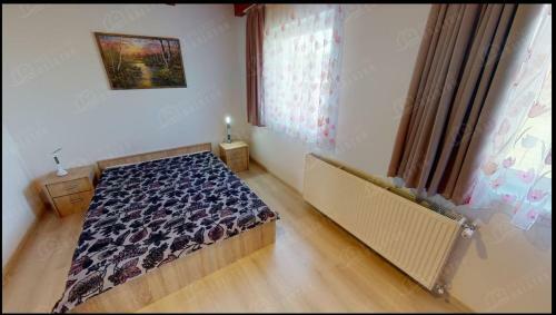 Atilla Vend�gh�z 2