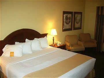 Holiday Inn Hotel & Suites La Crosse