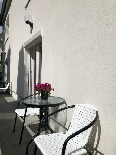 Apartamento White Crow House