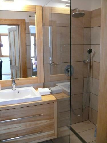 S�ra Apartman