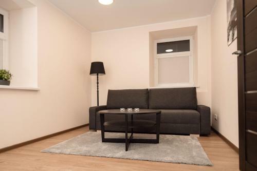 Crown Apartment