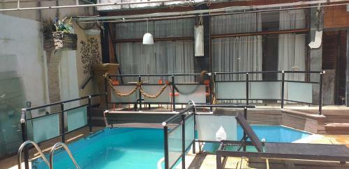 Hostal Up House Santa Teresa