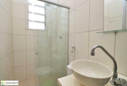 Apartamento Sala E Quarto Simples E Silencioso Para 4 Pessoas Em Copacabana!