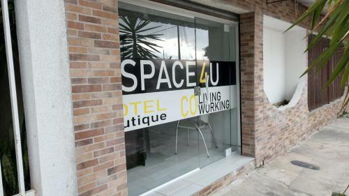 Space 4 U - Hotel Boutique Tem�tico - Aeroporto
