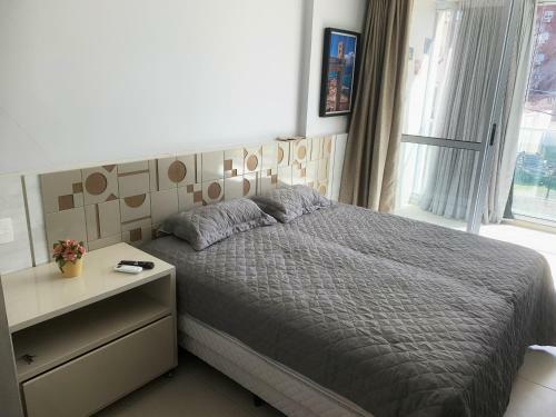 Apartamento Na Orla Da Barra Com Vista Mar