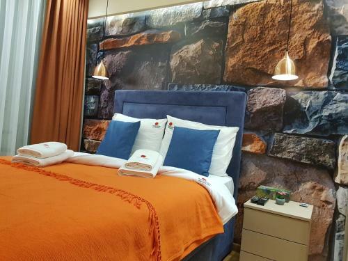 Sunstone Apartment