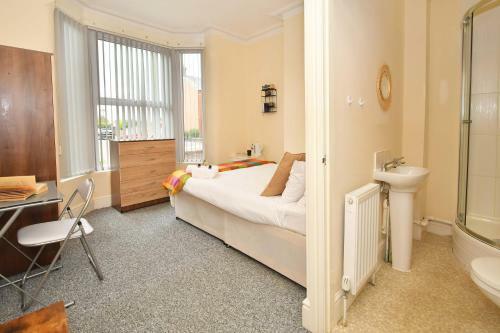 Townhouse @ 178 Ruskin Road Crewe