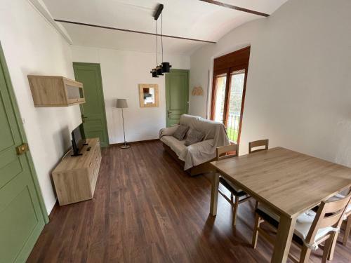 Apartament Casa Vermella