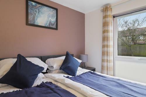 Apartamento The Exquisite Harrow Gem -parking