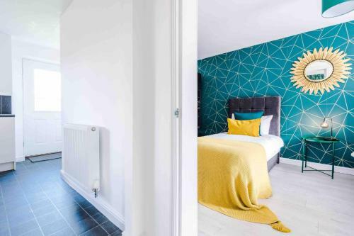 5 Bedroom House Manchester Hosted By Mcr Dens