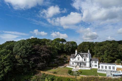 Penally Manor - Luxurious Manor House - Tenby