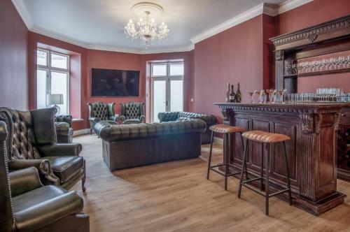 Penally Manor - Luxurious Manor House - Tenby