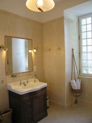 Bed & Breakfast Logis de Guitres - Chambres D'hotes