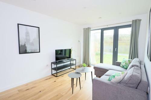 Incredibly Central 2 Bedroom Birmingham Apartment