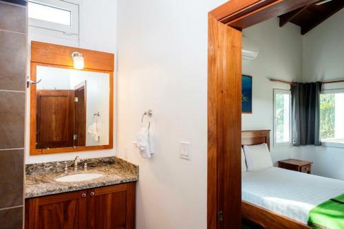 Hotel Ceiba Beach Resort And Residence