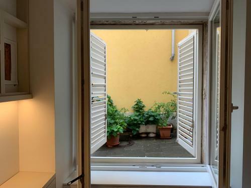 Bright Apartament Near Bus Station