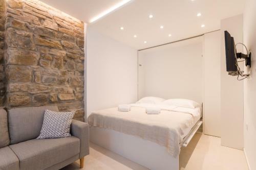 Studio Apartment Tetida By Locap Group