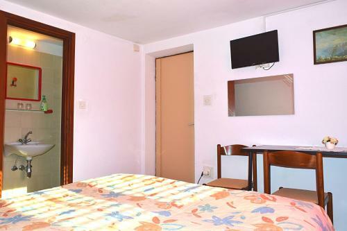 Hostal Sobe ?ernilogar