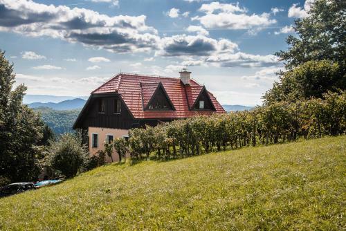Authentic Countryside Villa With Hot Tub