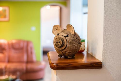 Three Bedroom Apartment With Terrace Ole