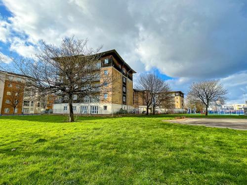 Canal Park Central Cardiff Ground Floor Apartment