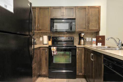 Apartamentos Playa Del Sol Resort - Vacation Rentals