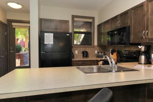 Apartamentos Playa Del Sol Resort - Vacation Rentals