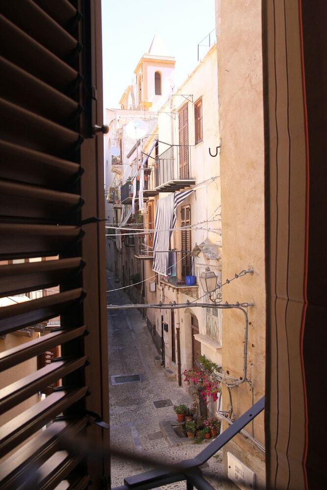 Apartamento La Finestra Sotto La Rocca