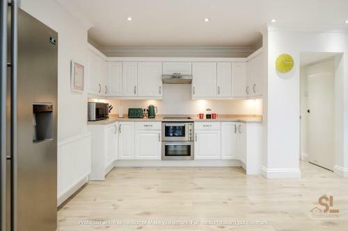 Enfield House By Svelte Living