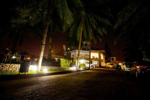 Hotel Genesis Castle