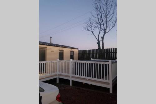 Hillingworth's Hot Tub Retreat