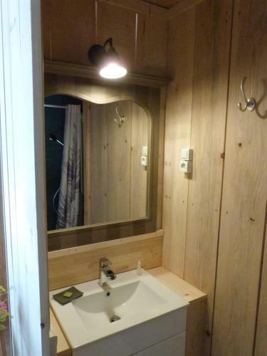 Bed & Breakfast Chambre D'h�tes "lumi�re Et Qui�tude"