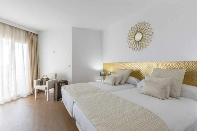 Oliva Nova Golf Beach & Golf Hotel