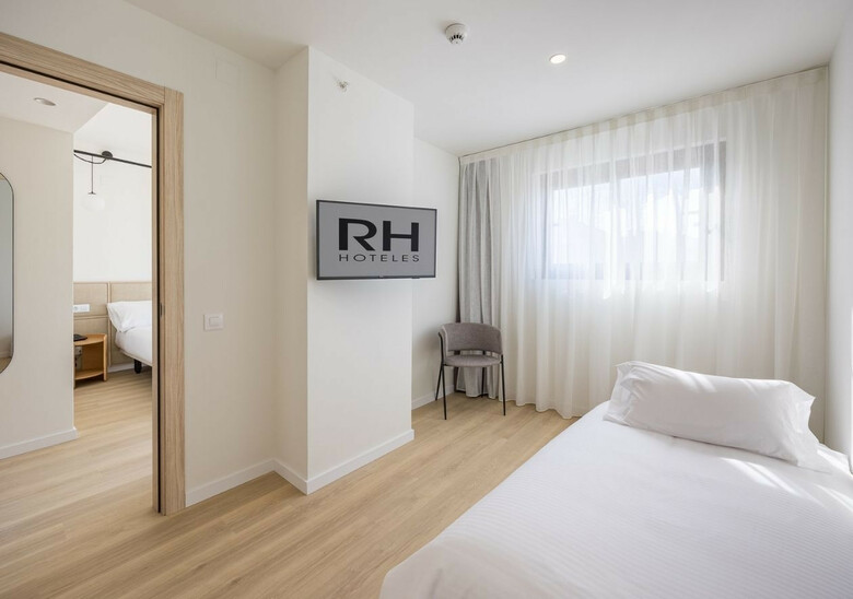 Hotel Rh Arena