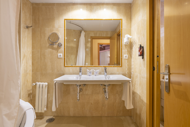 Hotel Parasol By Dorobe