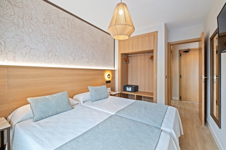Hotel Puente Real
