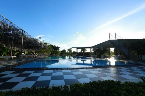 Eco Hotel Black & White - Anuradhapura