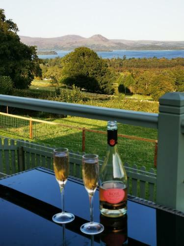 Bonnie Barns - Luxury Glamping With Hot Tubs