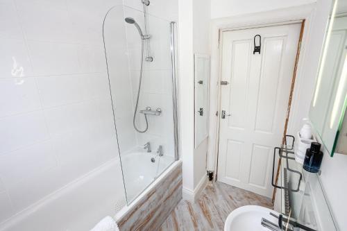 Cosy 2 Bed Apartment - Close To Leeds Centre